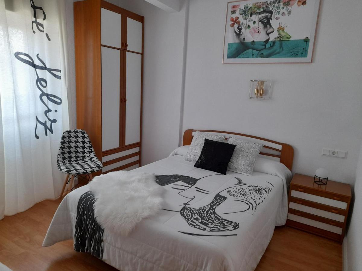 Hostal "Los Chanos El Ruso" Galende Екстериор снимка