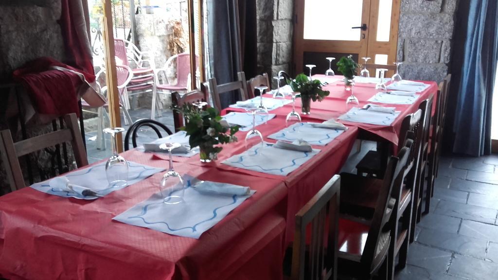 Hostal "Los Chanos El Ruso" Galende Екстериор снимка