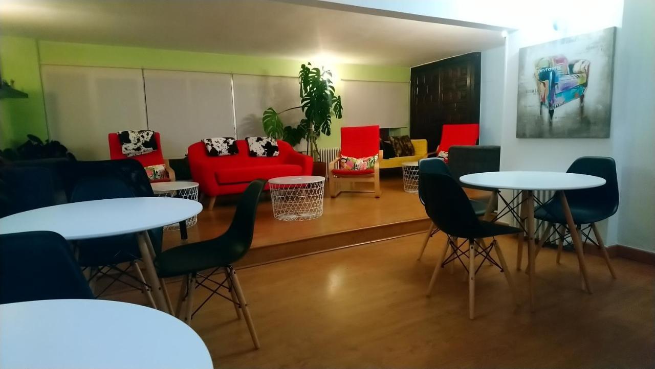 Hostal "Los Chanos El Ruso" Galende Екстериор снимка